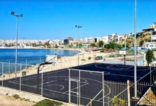 Δήμος Πειραιά Επαναλειτουργία του γηπέδου μπάσκετ στα Βοτσαλάκια