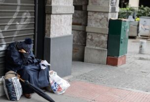 Οργή στο Twitter για την «αστυνομία ανέργων» του Χατζηδάκη...