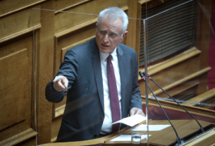 Περιπτερούχοι Πειραιά: Με τα υποχρεωτικά POS, η τράπεζα θα παίρνει περισσότερα από τον λιανοπωλητή