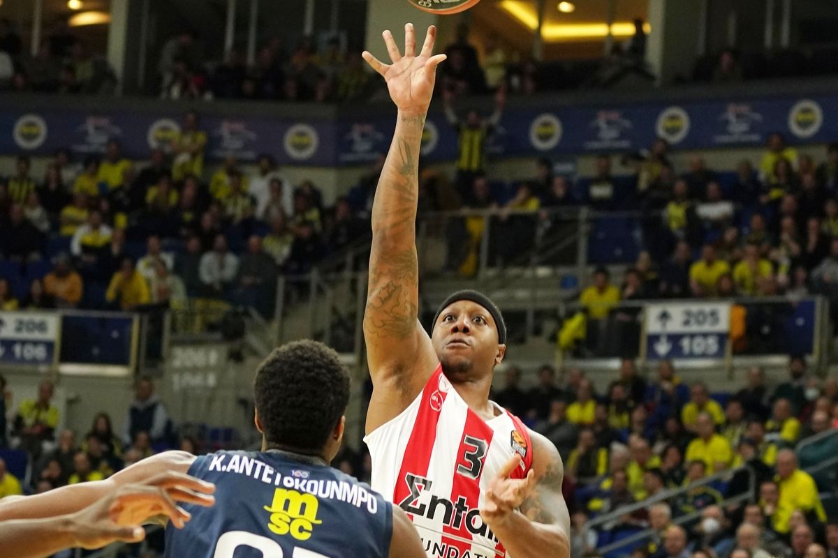 Τεράστιο διπλό στην Πόλη για τον ασταμάτητο Ολυμπιακό