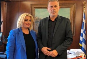 Μανιάτικα: Ευχαριστήρια των δημοτών σε Αντωνία Καρακατσάνη και Μωράλη για την ανάπλασή της Δημητρακοπούλου