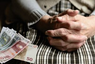 "Αυξήσεις" στις Συντάξεις: Πώς το 7,75% έγινε 3,1%