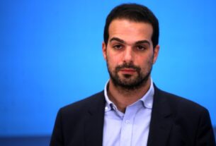 Δήμος Πειραιά: Σενάριο για υποψηφιότητα Σακελλαρίδη