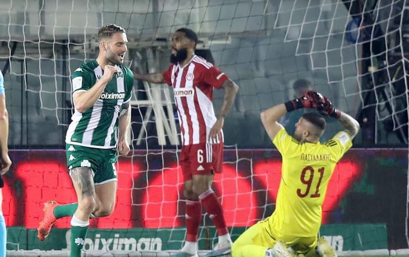 Παναθηναϊκός - Ολυμπιακός 2-0: Ντροπιαστική εικόνα στην Λεωφόρο...