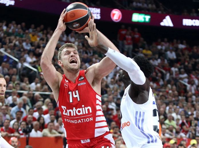 Τελικός Euroleague: "Αυτοκτόνησε" ο Ολυμπιακός