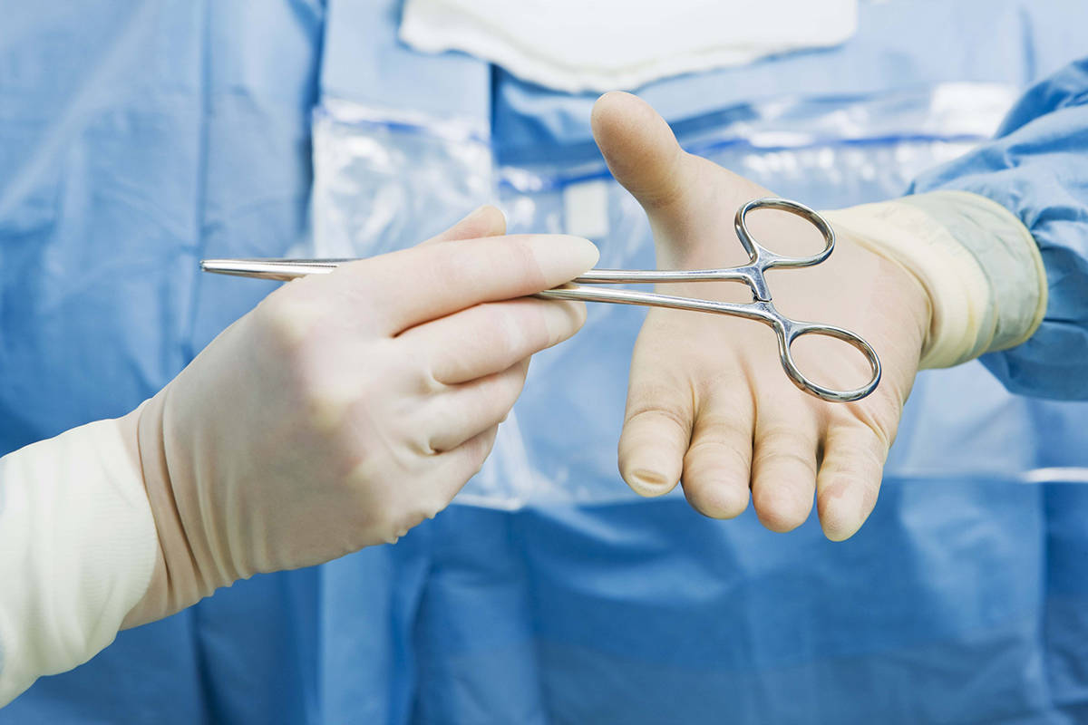 Επιλέγω το ΔΗΜΟΣΙΟ ΙΝΣΤΙΤΟΥΤΟ ΕΠΑΓΓΕΛΜΑΤΙΚΗΣ ΚΑΤΑΡΤΙΣΗΣ ΒΟΗΘΟΣ ΝΟΣΗΛΕΥΤΗ ΧΕΙΡΟΥΡΓΕΙΟΥ – (Υπ. Υγείας) ΔΙΕΚ  του ΓΕΝΙΚΟΥ ΝΟΣΟΚΟΜΕΙΟΥ  ΝΙΚΑΙΑΣ ΠΕΙΡΑΙΑ