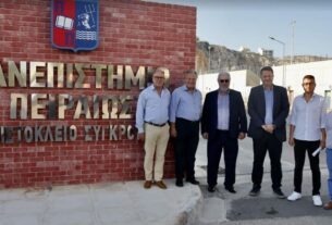 Ο υποψήφιος Δήμαρχος Δημήτρης Λιντζέρης στις εγκαταστάσεις του Πανεπιστημίου Πειραιά στην Νίκαια