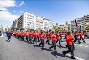 Με εθνική υπερηφάνεια ο εορτασμός της 25ης Μαρτίου στον Πειραιά