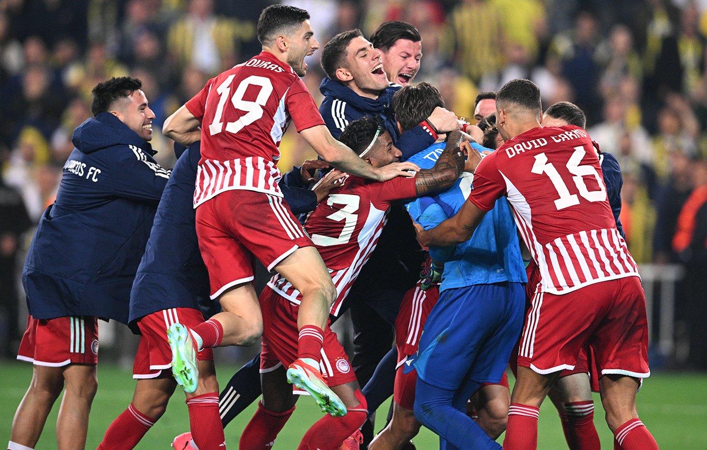 Conference League: Στους “4” o Ολυμπιακός με ήρωα τον Τζολάκη!