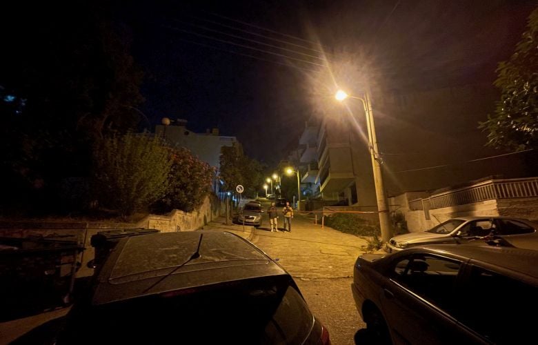 Νίκαια: «Αυτοτραυματίστηκε» λέει ο ιατροδικαστής για τη γυναίκα που κατήγγειλε ότι τη μαχαίρωσε ο σύζυγός της – Ελεύθερος ο άνδρας