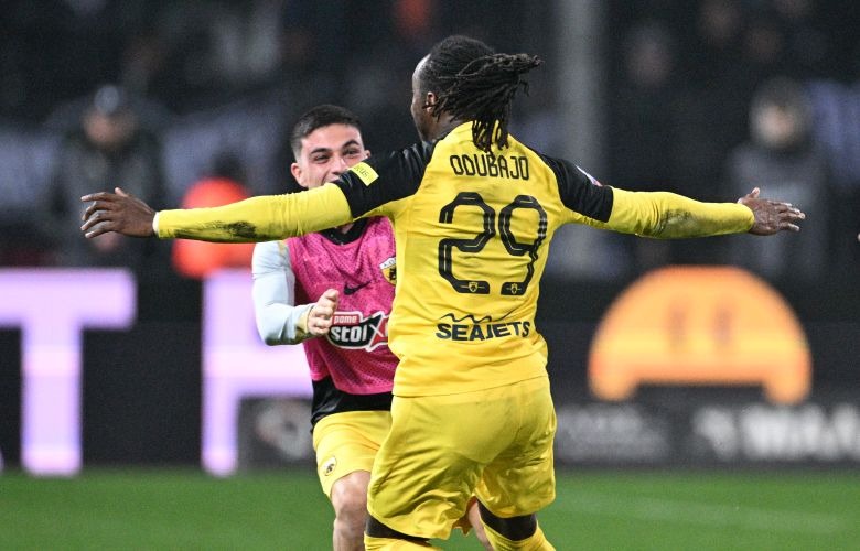 Στην παράταση η ΑΕΚ απέκλεισε τον ΠΑΟΚ στην Τούμπα