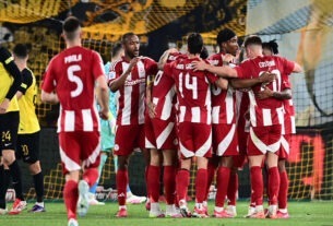 Ο ΠΡΩΤΑΘΛΗΤΗΣ Ολυμπιακός 2-0 την ΑΕΚ στη Νέα Φιλαδέλφεια