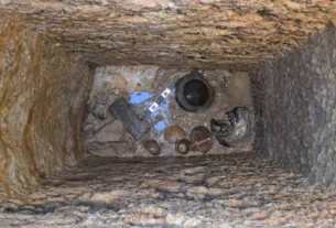 Ο αρχαίος Πειραιάς στην επιφάνεια: Οσα αποκαλύφθηκαν στα έργα του μετρό και του τραμ