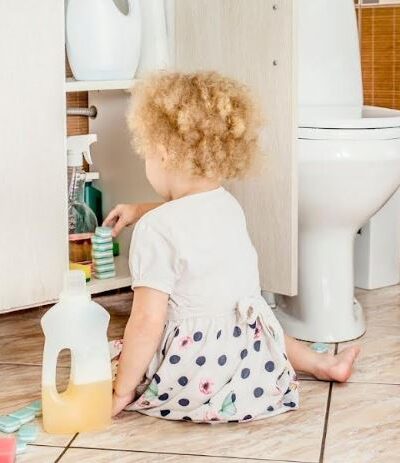 80% των ατυχημάτων συμβαίνουν στο σπίτι: Εφοδιαστείτε με γνώσεις πρώτων βοηθειών για την ασφάλεια της οικογένειάς σας