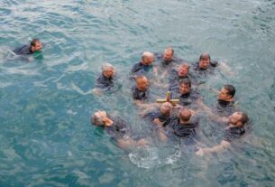 O εορτασμός των Θεοφανείων στον Πειραιά