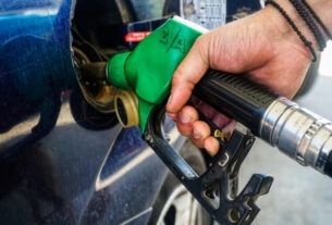 «Πυρετός» οι τιμές στα καύσιμα: Ποιες ευρωπαϊκές χώρες μειώνουν τους φόρους