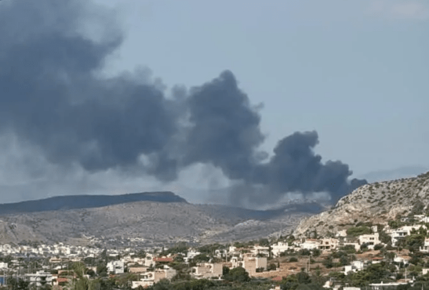 Ναύσταθμος Σαλαμίνας φωτιά
