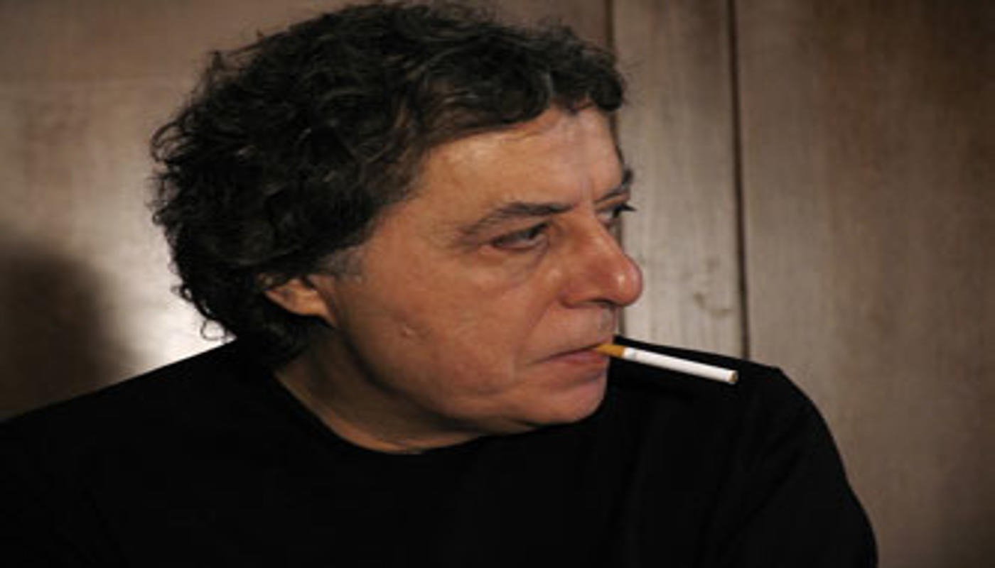 Πέθανε ο συγγραφέας των βιωματικών διηγημάτων για τον Πειραιά. Διονύσης Χαριτόπουλος